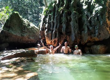 india/meghalaya/attraction/khlieh-kshaid-kynrem