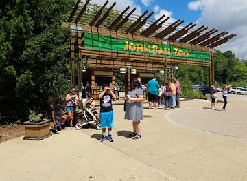 michigan/grand-rapids/west-side-connection/attraction/john-ball-zoo