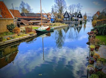 netherlands/volendam/attraction/kwakelbrug