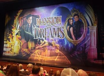 missouri/branson/attraction/illusionist-rick-thomas-mansion-of-dreams