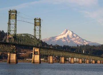 oregon/the-dalles/attraction/port-of-hood-river