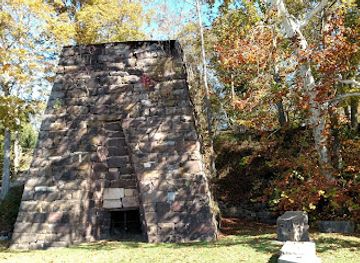 alabama/cherokee-rock-village/attraction/cornwall-furnace-memorial-park