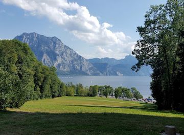 austria/salzkammergut/attraction/schloss-traunsee
