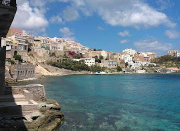 greece/cyclades/attraction/national-resistance-monument