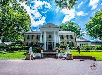 tennessee/memphis/attraction/graceland-mansion
