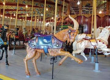 canada/niagara-falls/attraction/lakeside-park-carousel