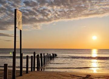 australia/adelaide/attraction/moana-beach