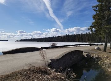canada/western-manitoba/attraction/wishing-well-clear-lake