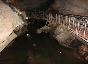 tennessee/appalachian-mountains/attraction/appalachian-caverns