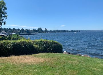 washington/kirkland/attraction/carillon-point-beach-park
