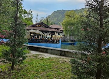 romania/ramnicu-valcea/attraction/fantana-zavoi