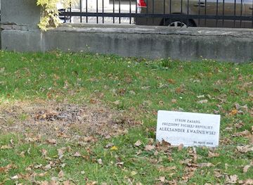 slovakia/bratislava/attraction/dab-zasadzil-prezydent-polski-aleksander-kwasniewski