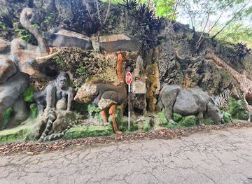 barbados/saint-philip/attraction/parris-hill-murals