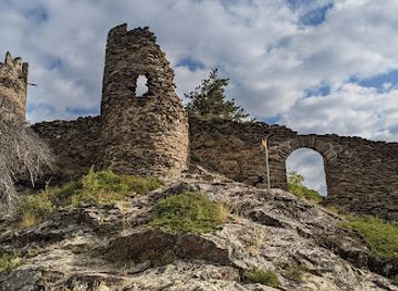 italy/la-thuile/attraction/castello-di-montmayeur
