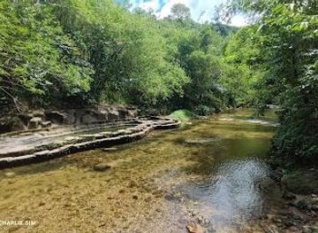 malaysia/kuching/attraction/annah-rais-hotspring