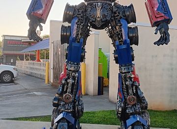 virginia/roanoke/attraction/optimus-prime-sculpture