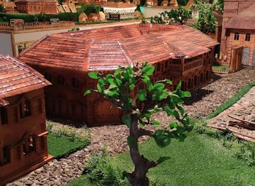 azerbaijan/shaki/attraction/yurd-yaddashi-miniature-museum