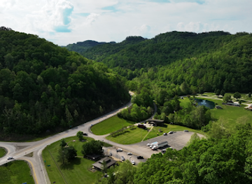 kentucky/mississippi-plateau/attraction/slade-welcome-center-red-river-gorge
