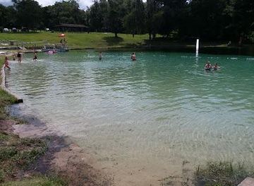 florida/florida-caverns-state-park/attraction/jackson-blue-springs