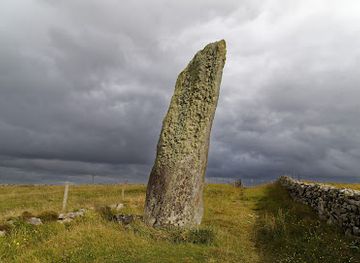 united-kingdom/isle-of-lewis/attraction/clach-an-truishal-standing-stone
