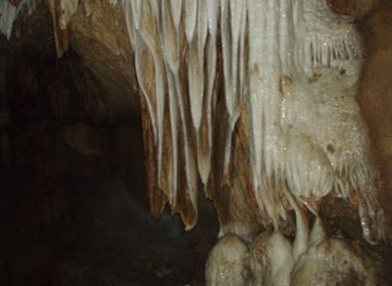 philippines/cagayan-de-oro/attraction/monigue-crystal-cave