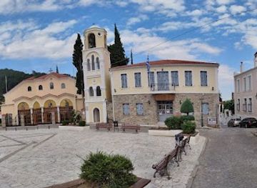 greece/thrace/attraction/metropolis-square