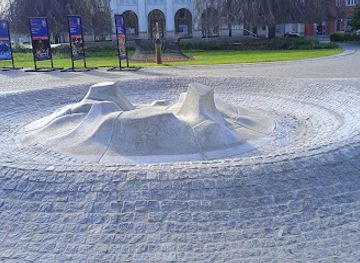 czechia/ostrava/attraction/kasna-s-vodotryskem