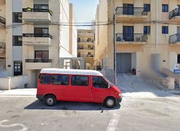 malta/qawra/attraction/aqta-fjura-u-ibni-kamra