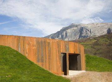 spain/asturias/attraction/prehistoric-park-teverga