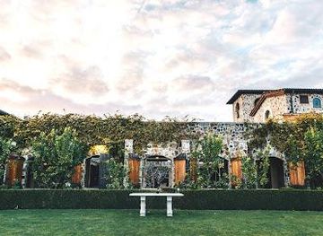 new-hampshire/concord/attraction/jacuzzi-family-vineyards