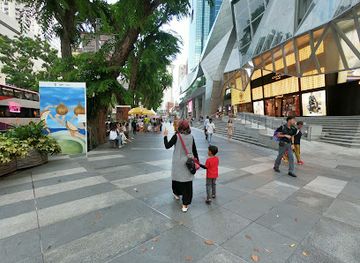 singapore/singapore/orchard-road/attraction/somerset-orchard-fountain-corner
