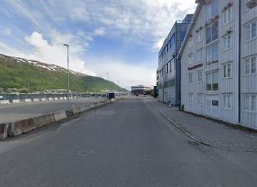 norway/tromso/attraction/tromso-arctic-reindeer-pick-up-point