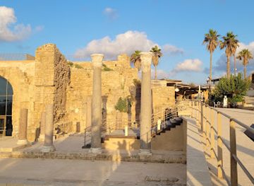 israel/caesarea/attraction/gan-leumi-namal-keisaria