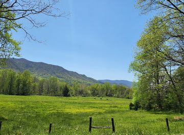 tennessee/cades-cove/attraction/cades-cove-missionary-baptist-church