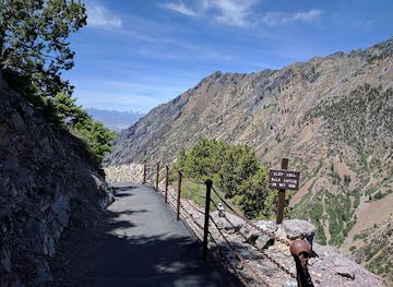 utah/great-basin/attraction/timpanogos-cave-national-monument