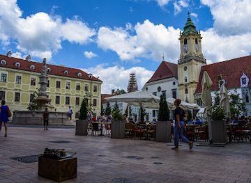 slovakia/bratislava-region/attraction/primacial-palace