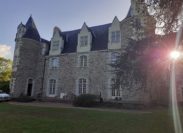 france/pays-de-la-loire/attraction/le-chateau-de-molliere