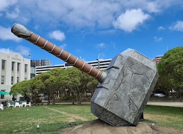 new-zealand/wellington/te-aro/attraction/thor-s-hammer