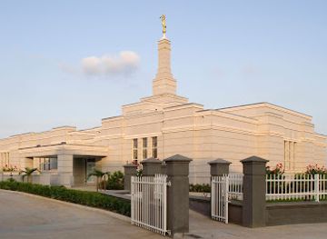 chad/lake-chad/attraction/aba-nigeria-temple
