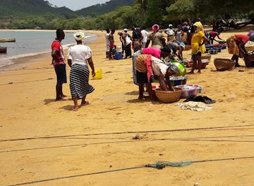 sierra-leone/john-obey-beach/attraction/mama-beach