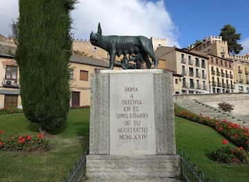 spain/segovia/attraction/loba-capitolina