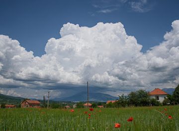 croatia/dalmatia/attraction/vrlika-golo-brdo-central-dalmatia-croatia-bike-tracks