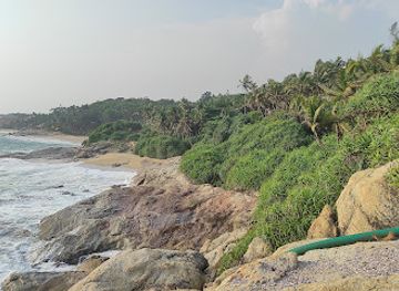 india/kovalam/attraction/azhimala-beach