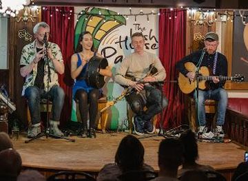 ireland/glendalough/attraction/the-irish-house-party