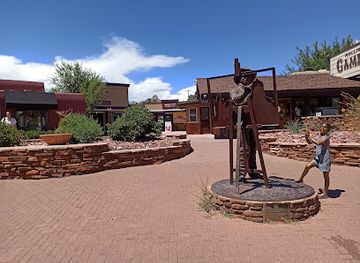 arizona/red-rock-country/attraction/red-rocks-and-the-cowboy-artist