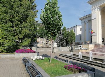 romania/valcea/attraction/fantanile-statuiei