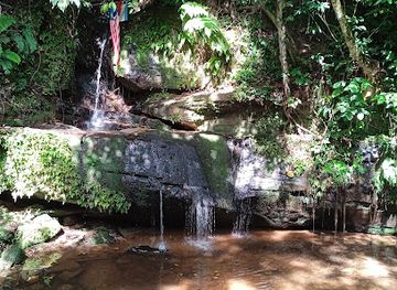 malaysia/sandakan/attraction/nenas-waterfall