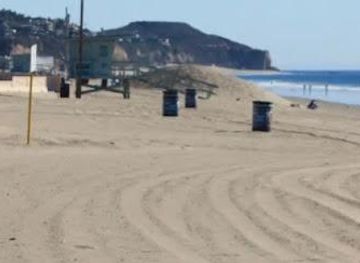 california/inglewood/attraction/zuma-beach