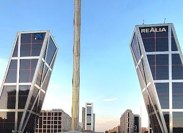 spain/madrid-community/attraction/calatrava-column