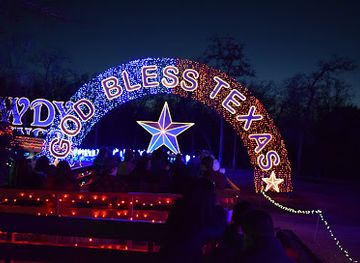 texas/college-station/attraction/santa-s-wonderland